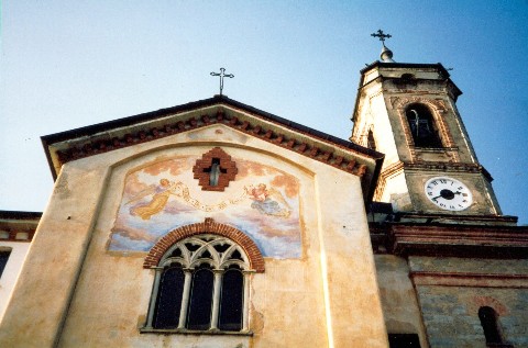 la facciata e il campanile Bagneri