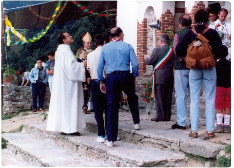 il Vescovo alla festa patronale di Bagneri (96)